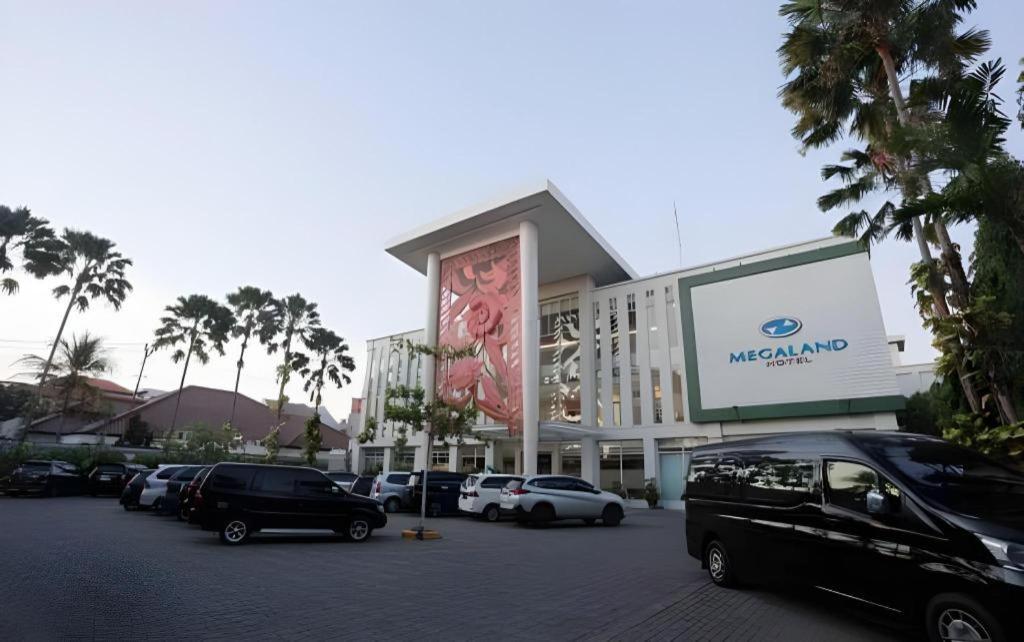 Megaland Hotel Solo Ngoại thất bức ảnh